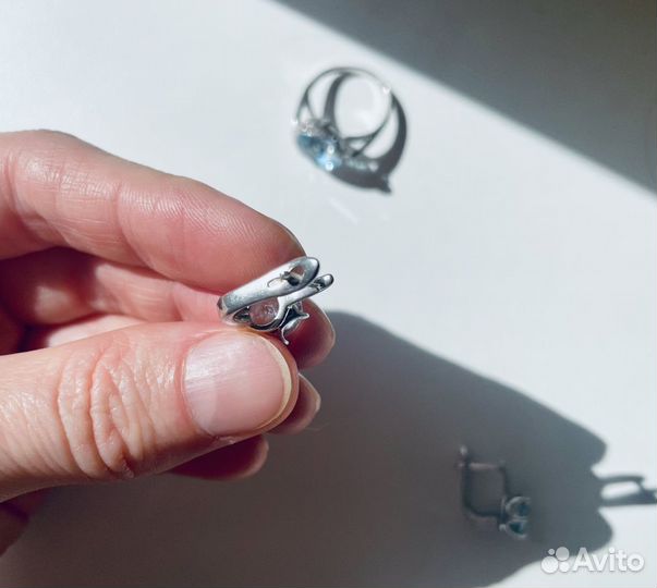 Серебряные серьги с топазом и кольцо