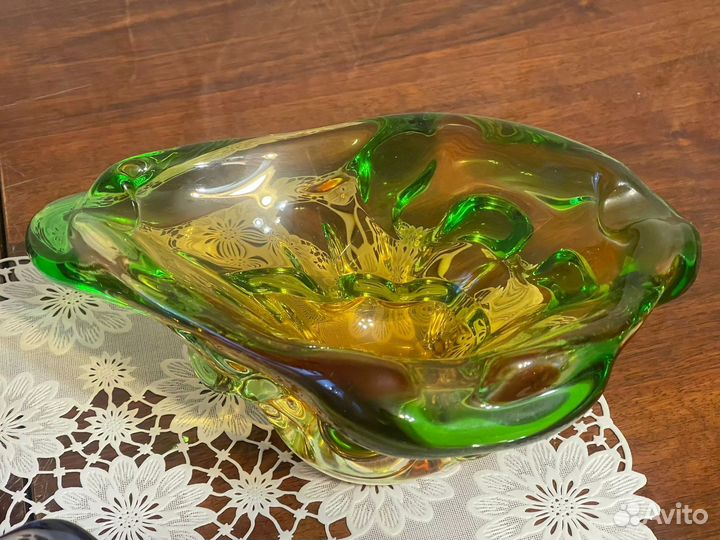 Конфетница. Чешское стекло