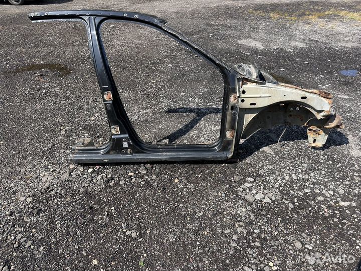 Порог со стойкой правый Логан 1