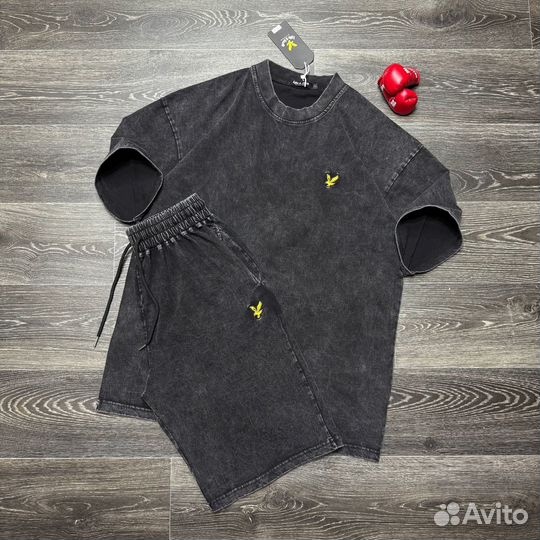 Костюм шорты и футболка corteiz