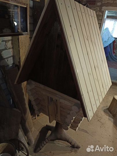 Деревянная фигура Избушка на курьей ножке