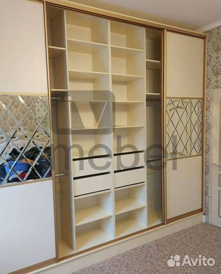 Шкаф стенка