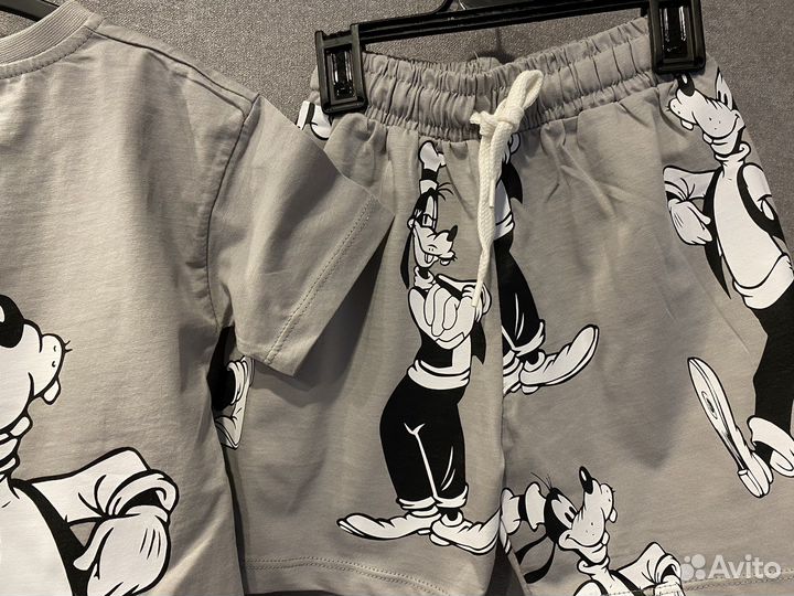 Костюм Zara новый на мальчиков