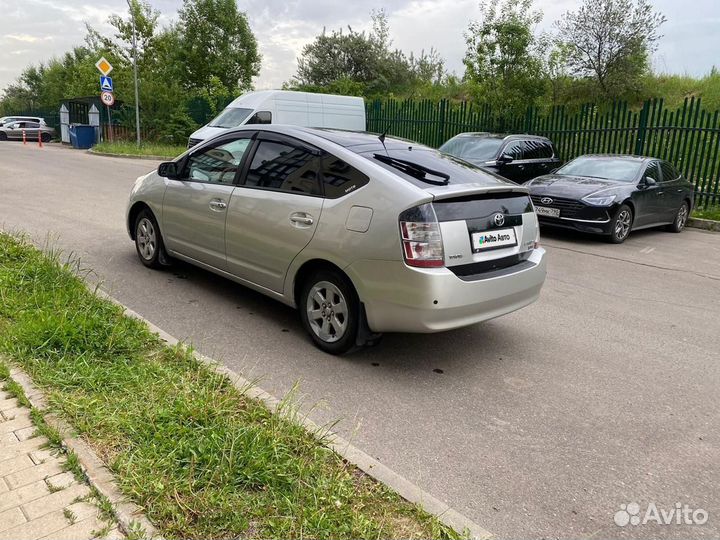 Toyota Prius 1.5 CVT, 2004, 225 800 км