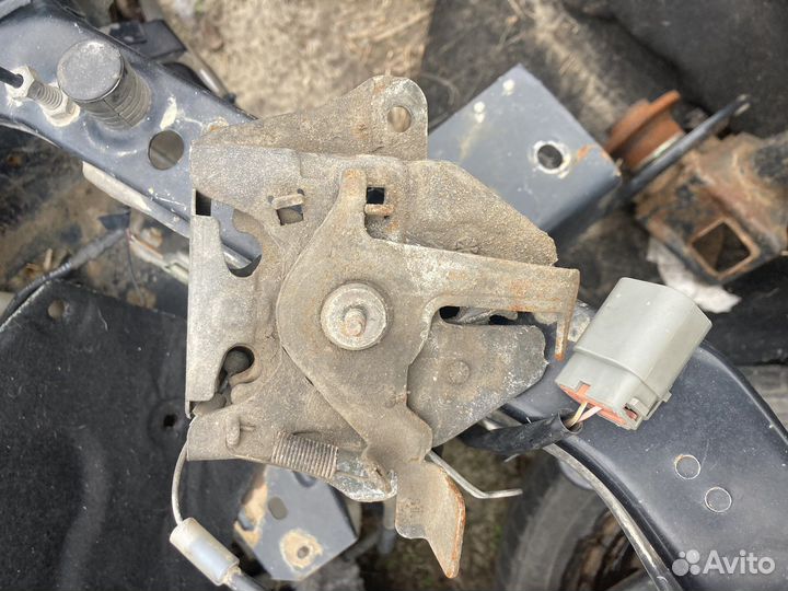 Замок капота kia spectra