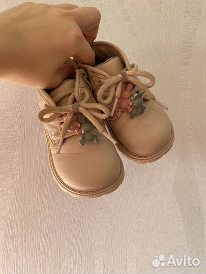 Ботинки демисезонные для девочки 19 размер