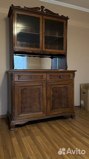 Антикварный буфет