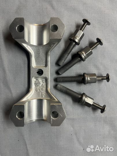 Перемычка руля BMW F900R