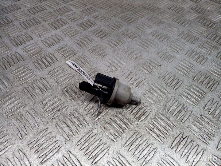 Клапан вентиляции топливного бака seat Leon 2 2009