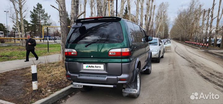 Mitsubishi Delica 3.0 AT, 1998, 176 000 км