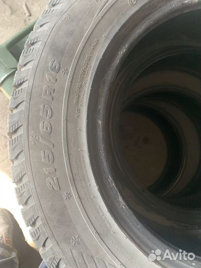 Шина зима Viatti 215/65/16