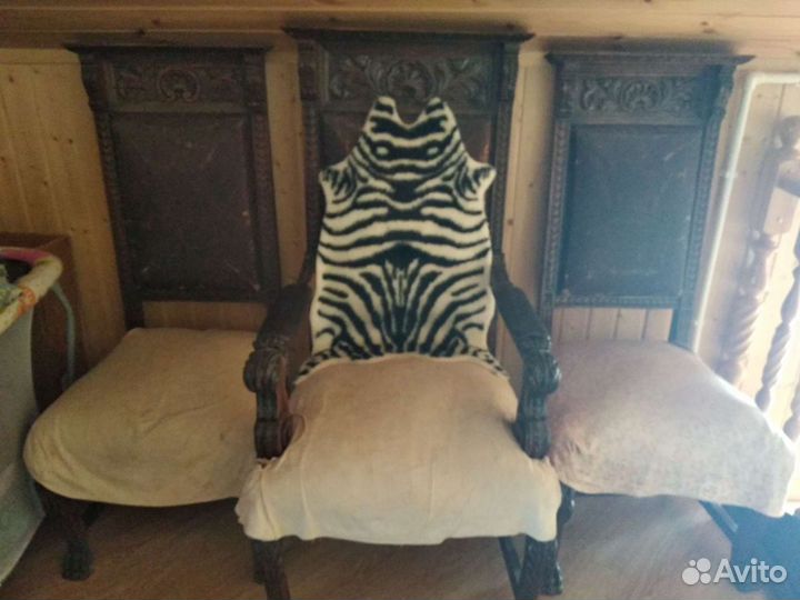 Антикварный стул