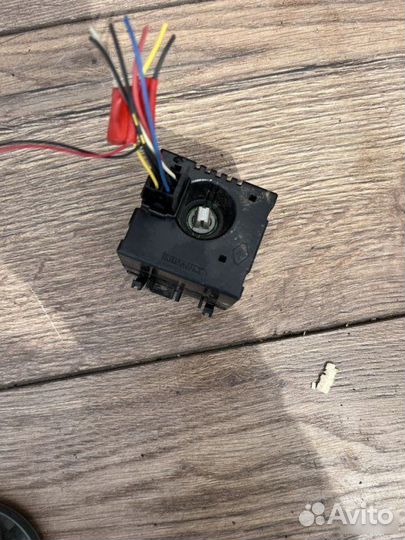 Информационный дисплей Renault Megan 1 1.2