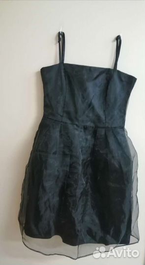 Платья праздничные