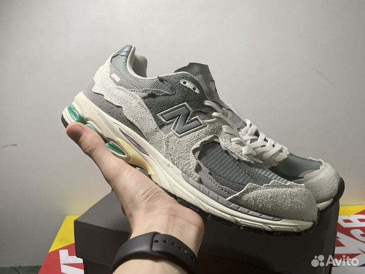 Кроссовки New Balance 2002r