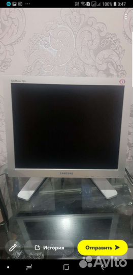 Монитор Samsung