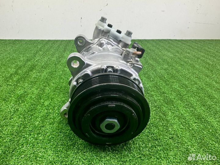 Компрессор кондиционера новый BMW G05 G06 G07 G30