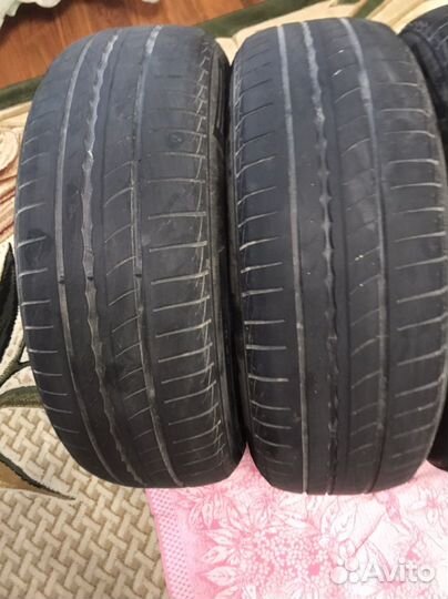 Pirelli Carrier 15/60 R15