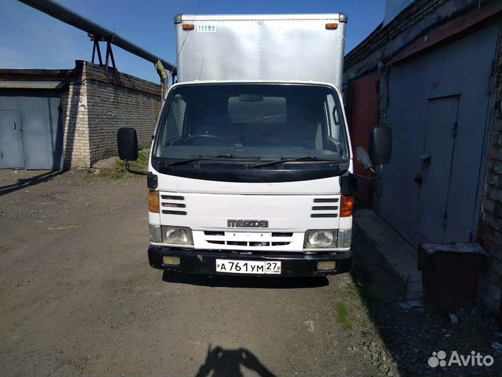 Водитель экспедитор на своём грузовике