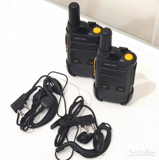 Рация радиостанция с гарнитурой наушником