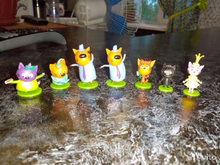 Фигурки три кота