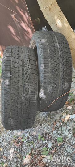 Bridgestone Blizzak VRX 215/55 R18