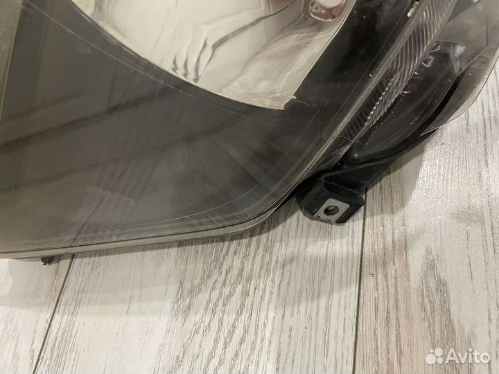 Фара toyota rumion nze151