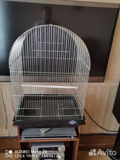 Клетка для крупного попугая