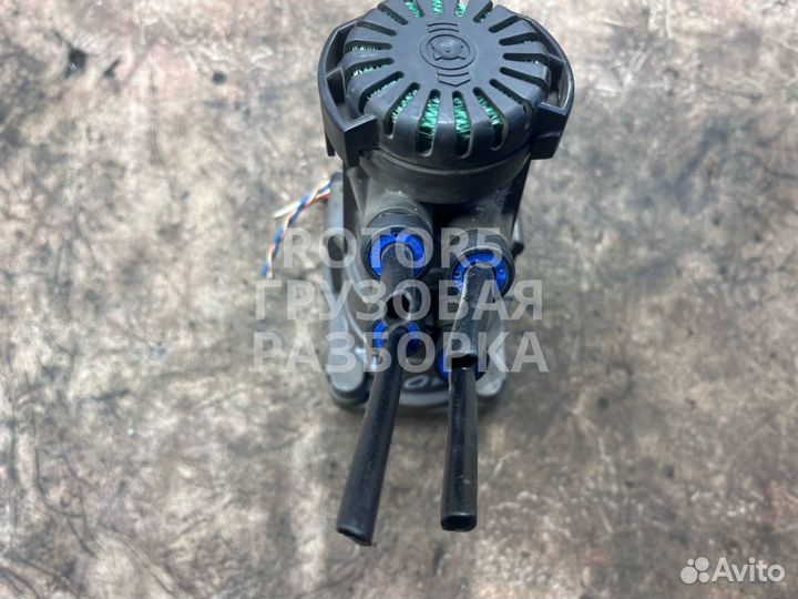 Кран главный тормозной Volvo FH 4 2013 21114973