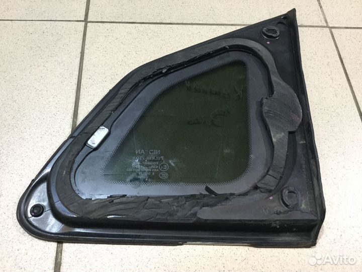 Стекло кузовное левое Ниссан Кашкай (J11)