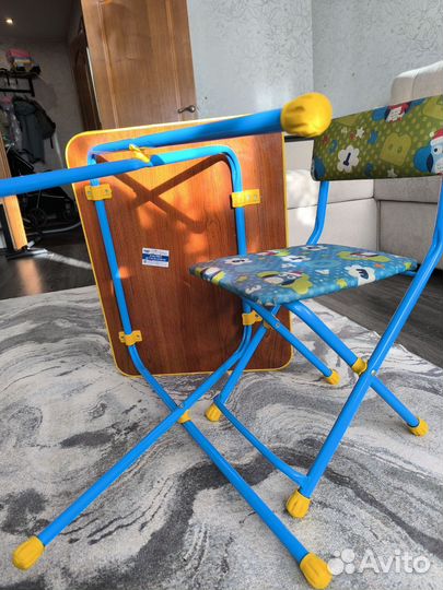 Комплект детской мебели стол и стул