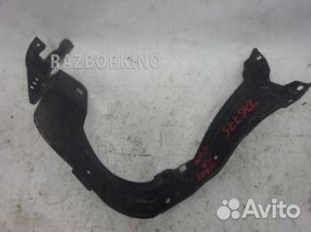 Кронштейн фары правый