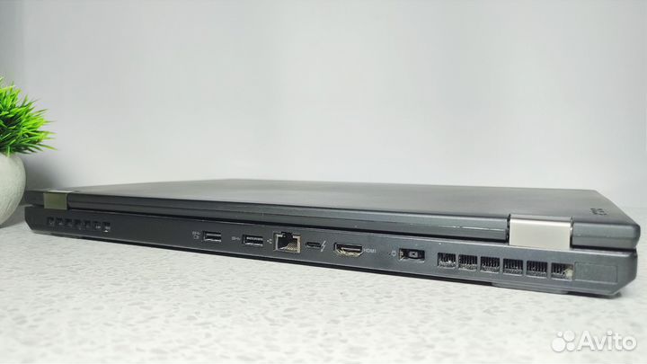 Workstation Thinkpad P50 графика Quadro