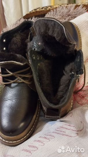 Ботинки зимние39р новые на узкую ногу
