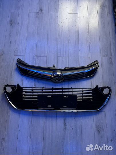 Решетка радиатора camry 55