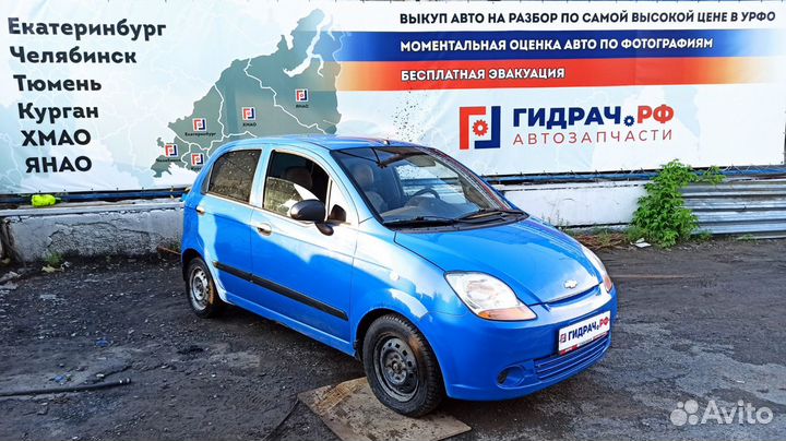 Стекло двери задней правой Chevrolet Spark 9660150