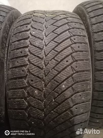 Continental Conti4x4IceContact 275/40 R20