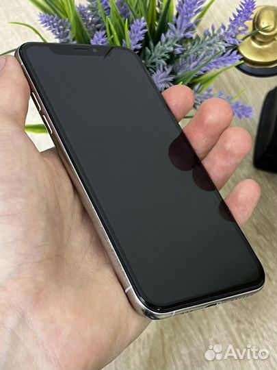 iPhone Xs, 64 ГБ