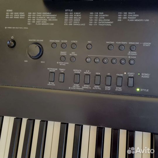 Цифровое пианино Yamaha DGX-660 + банкетка