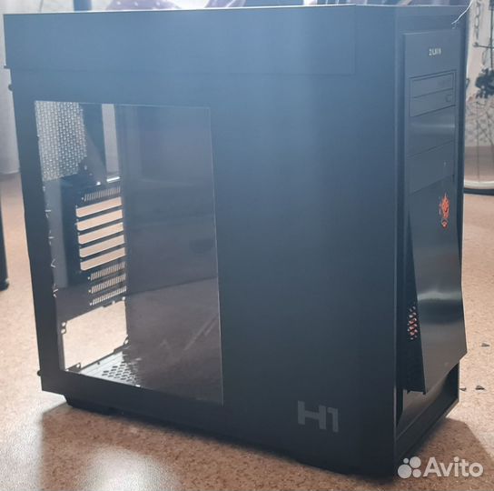 Корпус Full-Tower для пк 