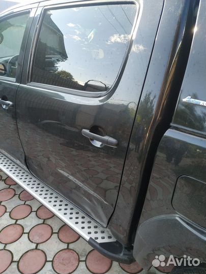 Задняя левая дверь Toyota Hilux