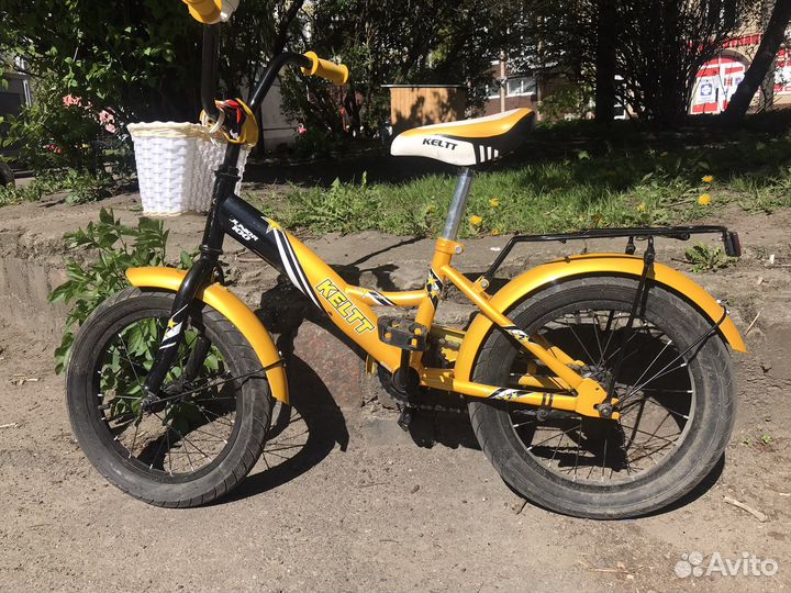 Велосипед детский 20 желтый феррари