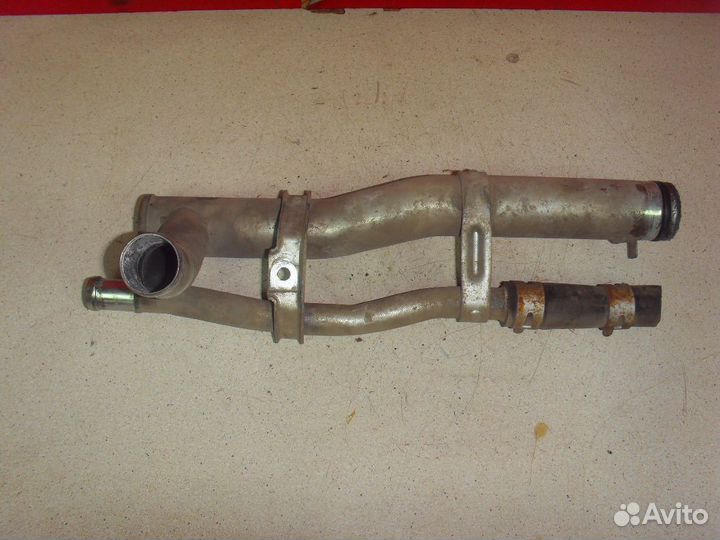 Трубка системы охлаждения 1784086G00 Suzuki Swift