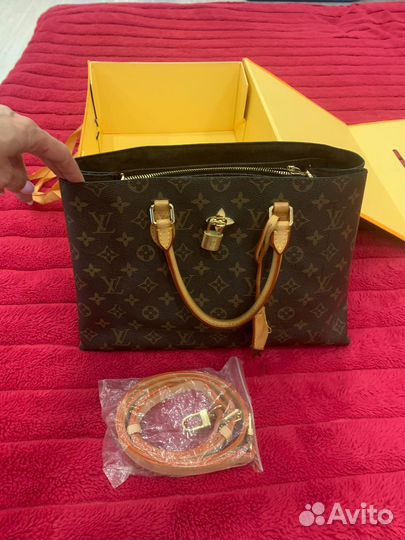 Сумка Louis Vuitton