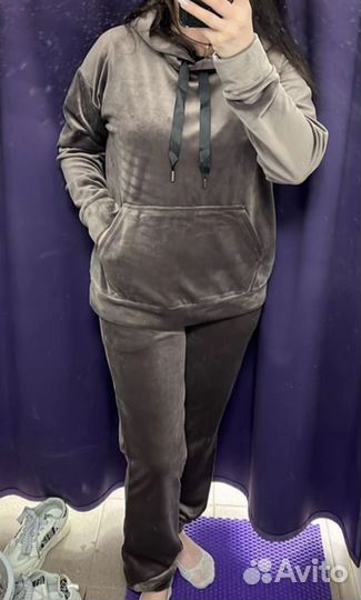 Костюм спортивный велюровый