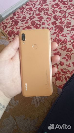 HUAWEI Y6 (2019), 2/32 ГБ