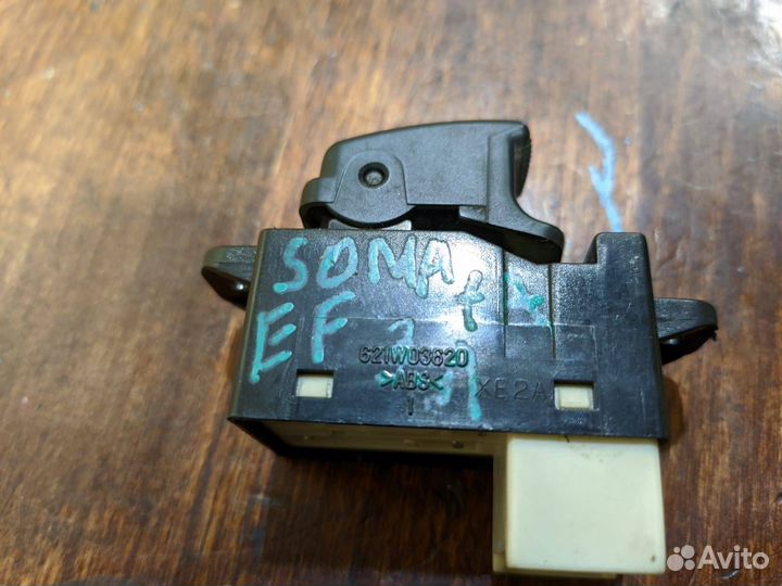 Кнопка стеклоподъемника задняя левая Hyundai Sonat