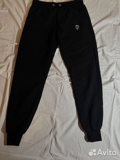 Спортивные штаны fendi