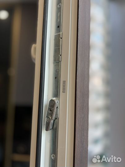 Замена уплотнителя на окнах. Уплотнители для окон