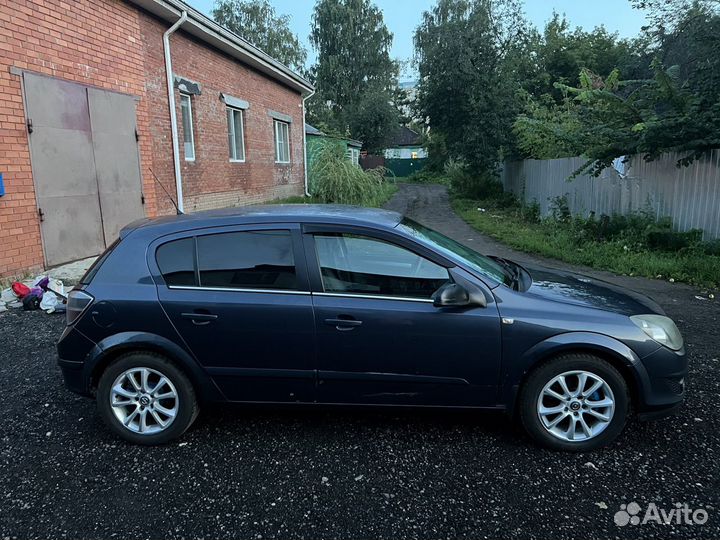 Opel Astra 1.8 МТ, 2008, 270 152 км